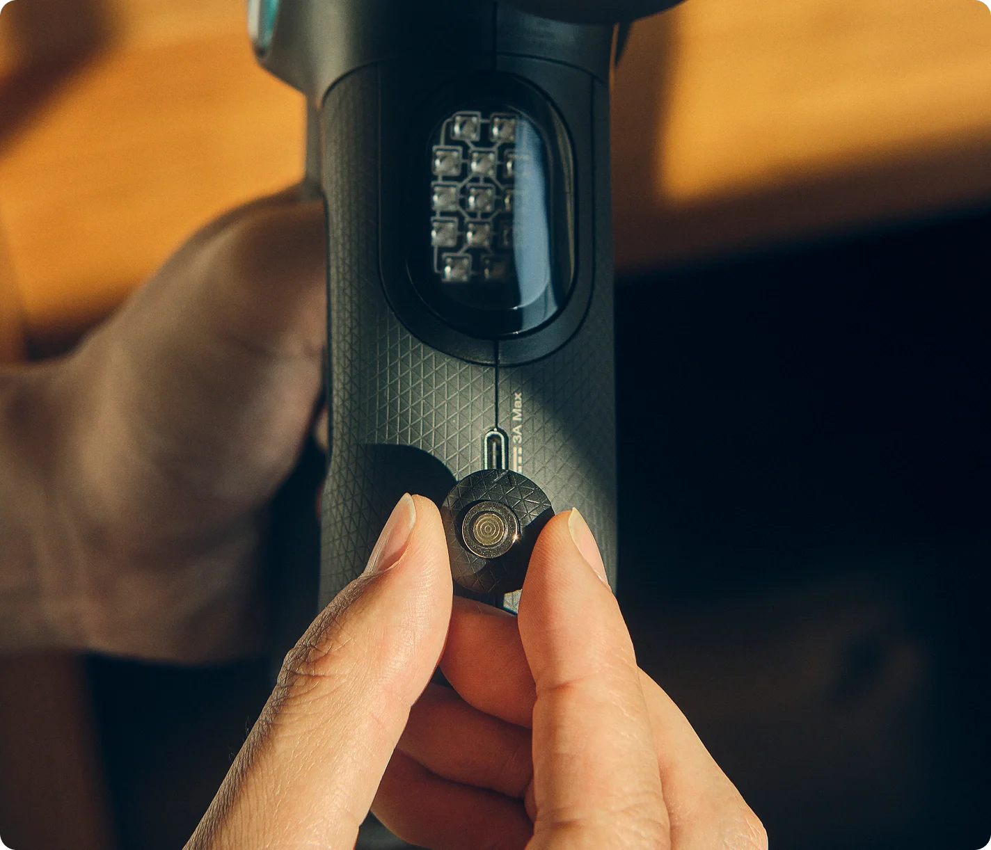 Theragun PRO Plus Charging Stand - Image 4